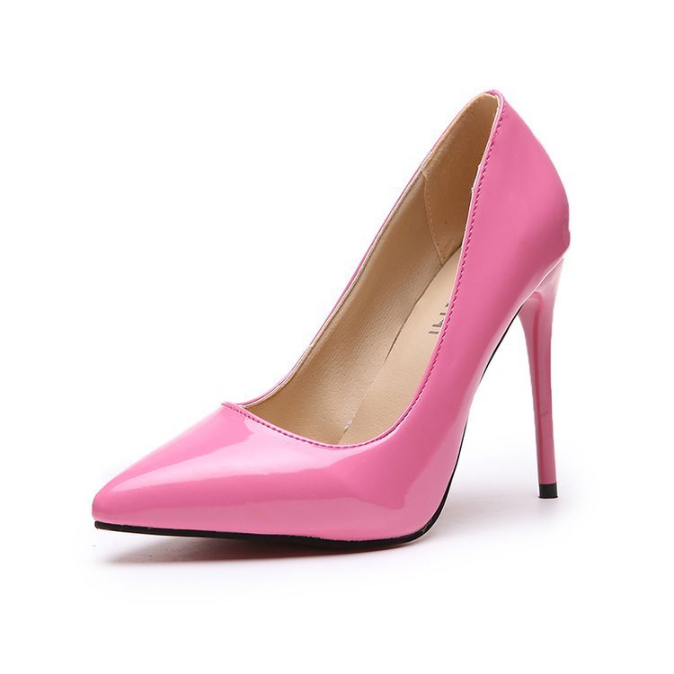 Γόβες Stiletto με Λουστρίνι & Minimal Σχεδιασμό