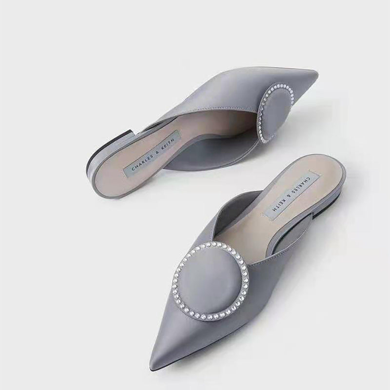 Γυναικεία Mules Flat με Μυτερή Μύτη & Διακοσμητική Αγκράφα