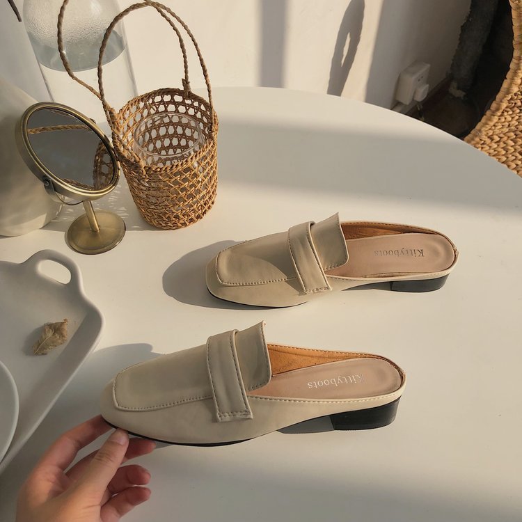 Κλασικά Mules με Minimal Design & Δερμάτινη Υφή