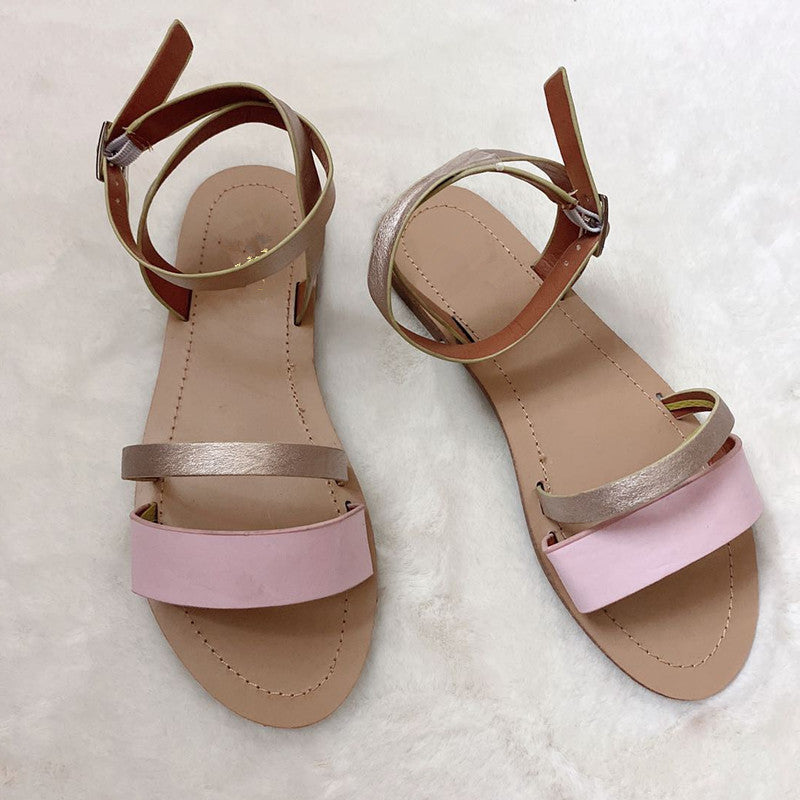 Strappy Σανδάλια με Μπαρέτα στον Αστράγαλο