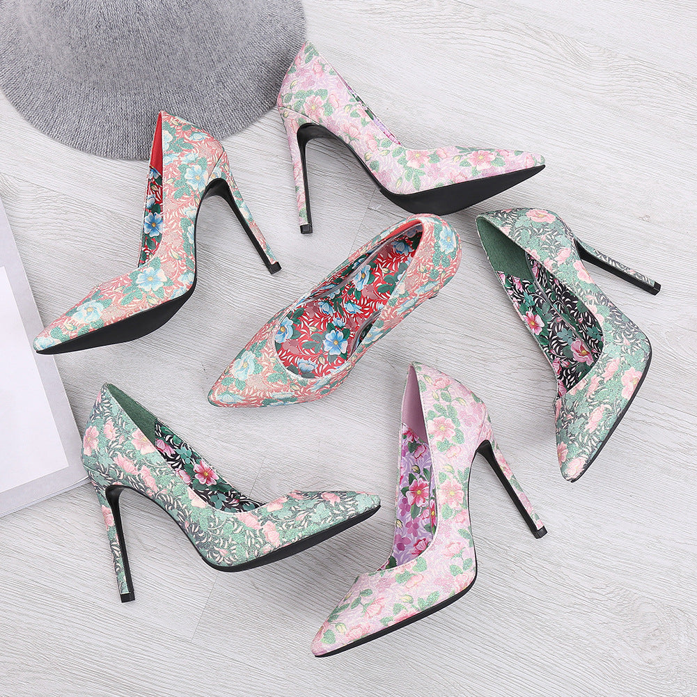 Γόβες Stiletto με Λουλουδάτο Ύφασμα