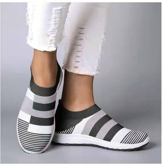 Γυναικεία Slip-On Ελαφριά με Ριγέ Σχέδιο