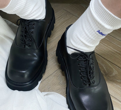 Derby Παπούτσια με Chunky Σόλα & Minimal Σχεδιασμό