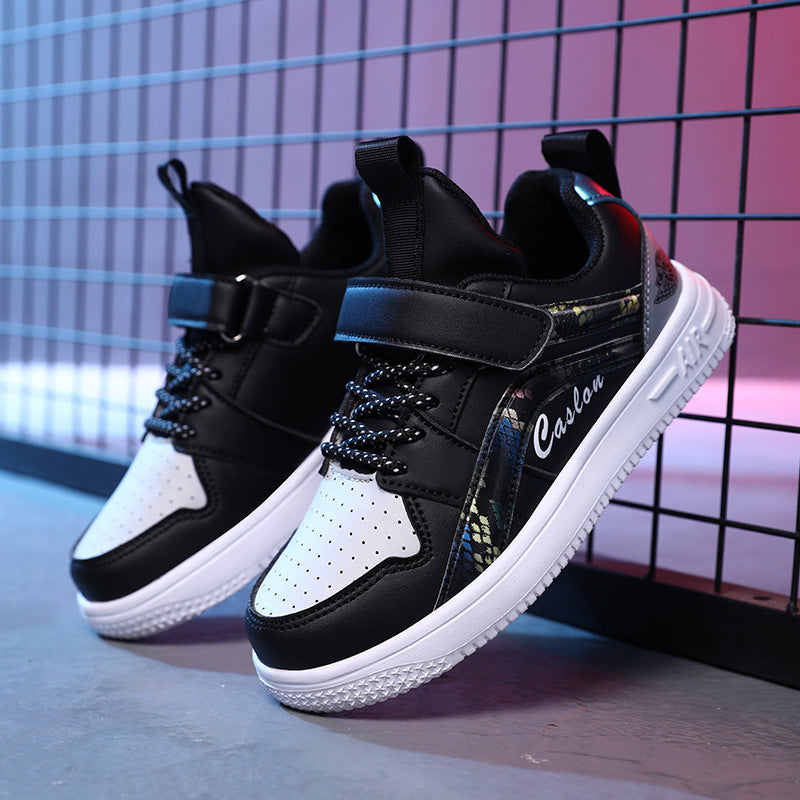 Sneakers με Ανθεκτική Σόλα & Ρυθμιζόμενα Κορδόνια