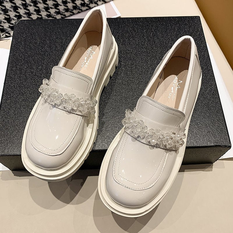 Γυναικεία Loafers με Διακοσμητικές Χάντρες & Chunky Σόλα