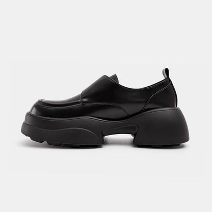 Loafers με Chunky Σόλα & Μοντέρνο Σχέδιο Slip-On