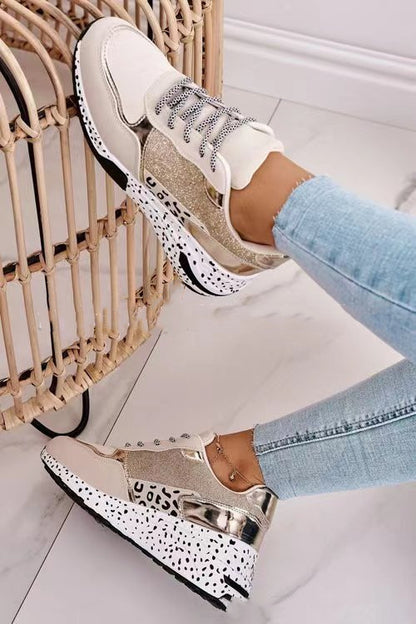 Γυναικεία Sneakers με Glitter Λεπτομέρειες & Σόλα Animal Print