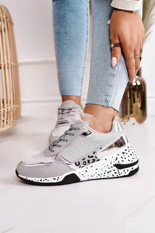 Γυναικεία Sneakers με Glitter Λεπτομέρειες & Σόλα Animal Print