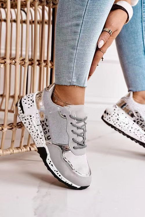 Γυναικεία Sneakers με Glitter Λεπτομέρειες & Σόλα Animal Print
