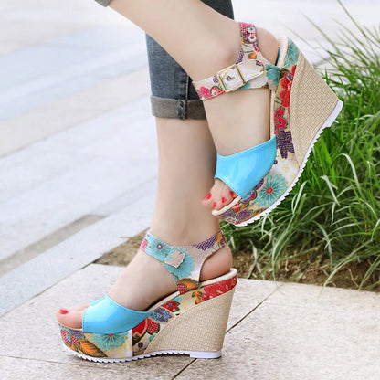 Πλατφόρμες με Λουστρίνι & Πολύχρωμο Floral Pattern