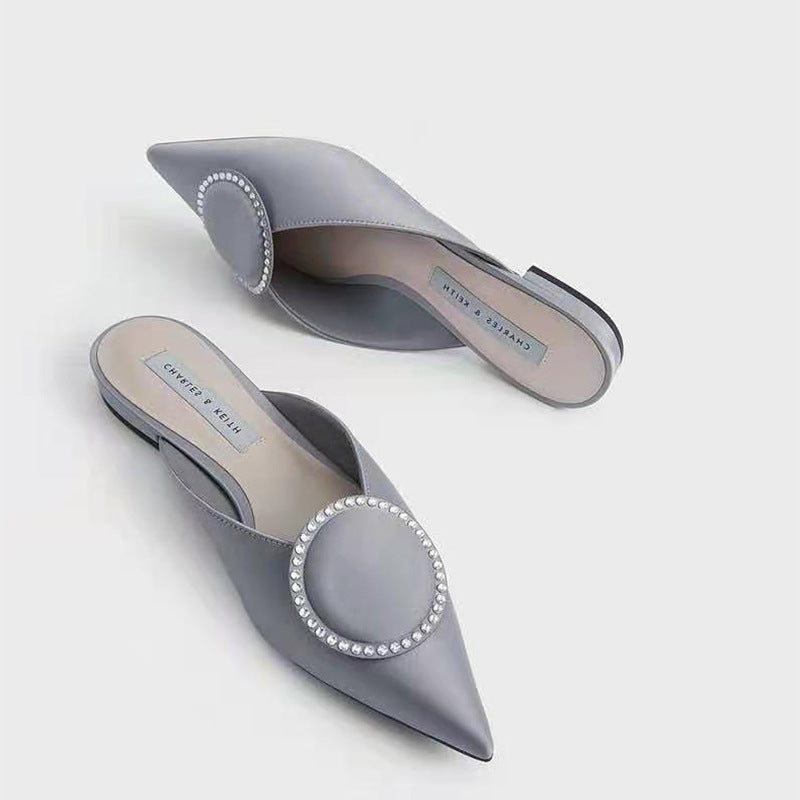 Γυναικεία Mules Flat με Μυτερή Μύτη & Διακοσμητική Αγκράφα