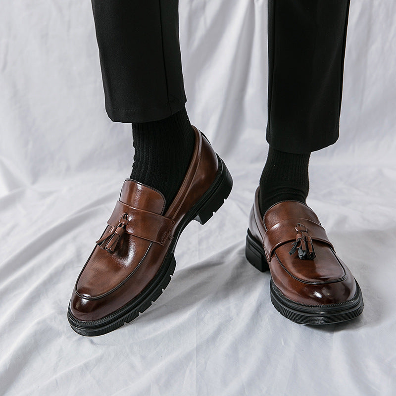 Κλασικά Δερμάτινα Loafers με Διακοσμητικές Φούντες & Αντιολισθητική Σόλα