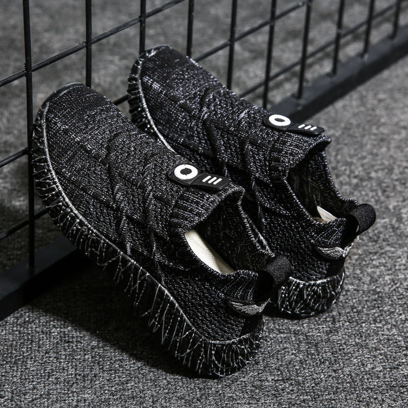 Slip-On Sneakers με Ελαστική Σόλα & Μοναδικό Σχεδιασμό