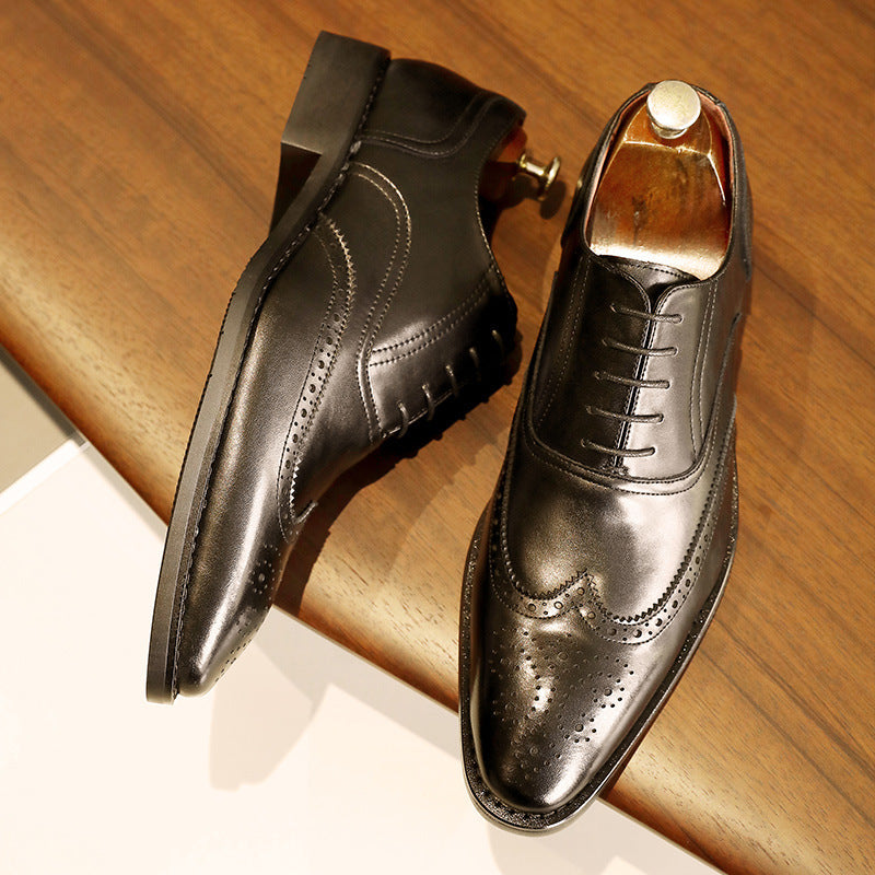 Ανδρικά Brogues με Καθαρές Γραμμές & Γυαλιστερό Φινίρισμα
