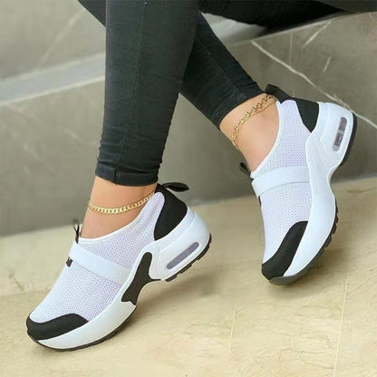 Slip-On Αθλητικά Παπούτσια με Αερόσoλα & Ελαστικό Κλείσιμο