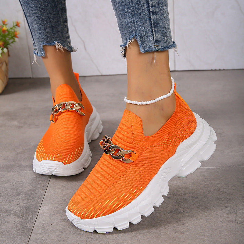 Γυναικεία Slip-On Παπούτσια με Διακοσμητική Αλυσίδα