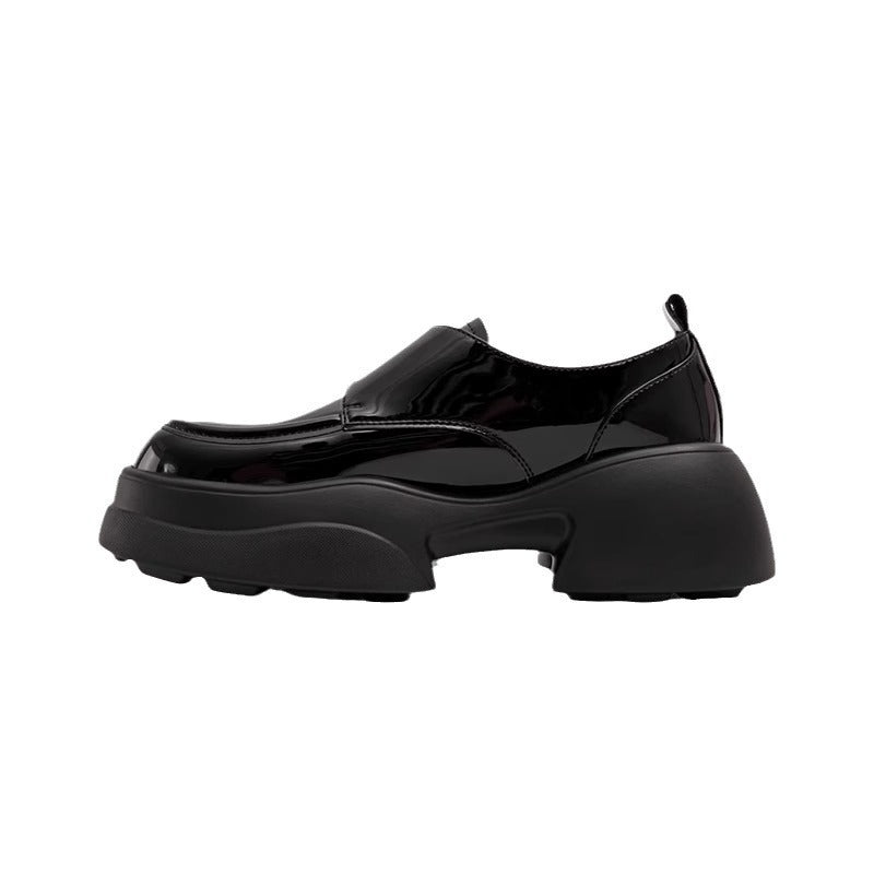 Loafers με Chunky Σόλα & Μοντέρνο Σχέδιο Slip-On