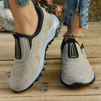 Slip-On Outdoor Παπούτσια με Τρακτερωτή Σόλα