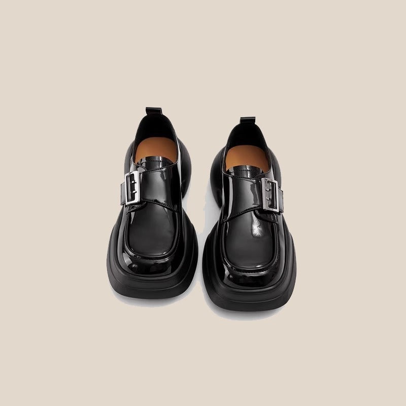 Loafers με Chunky Σόλα & Μοντέρνο Σχέδιο Slip-On