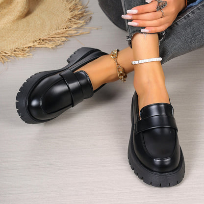 Loafers με Chunky Σόλα & Minimal Σχεδιασμό