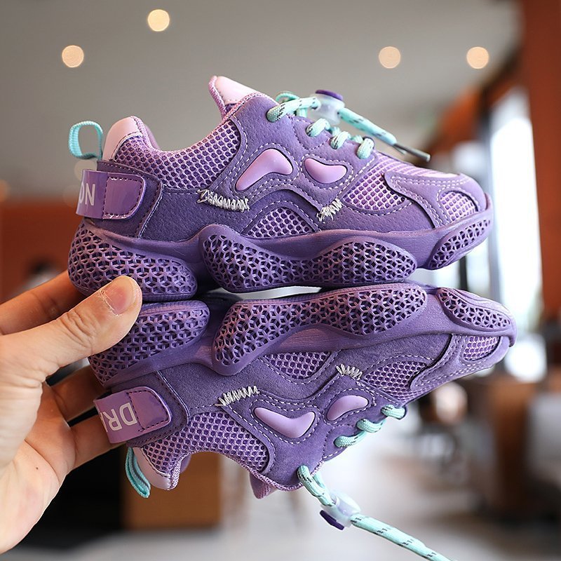 Sneakers με Διχτυωτό Πάνω Μέρος & Τρισδιάστατη Ανάγλυφη Σόλα