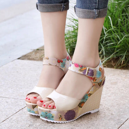 Πλατφόρμες με Λουστρίνι & Πολύχρωμο Floral Pattern