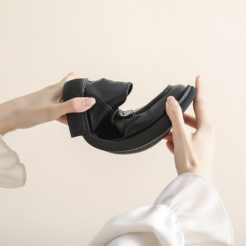 Loafers με Λεπτομέρεια Cut-Out & Σόλα με Ραφή