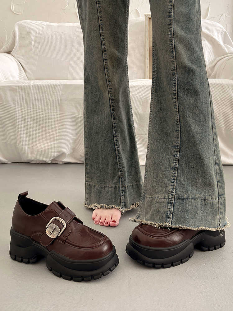 Loafers με Chunky Σόλα & Διακοσμητική Μεταλλική Αγκράφα