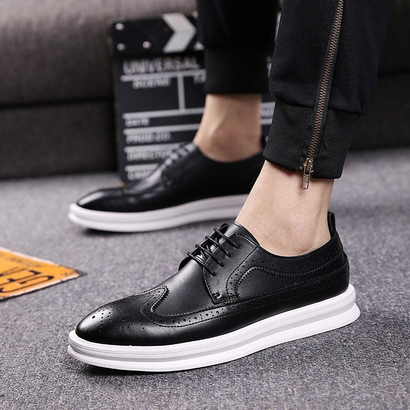 Ανδρικά Brogues με Ανάλαφρη Σόλα & Τρυπητό Σχέδιο