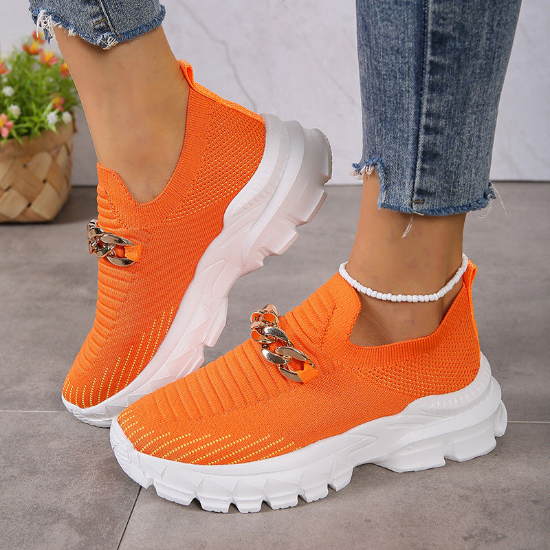Γυναικεία Slip-On Παπούτσια με Διακοσμητική Αλυσίδα