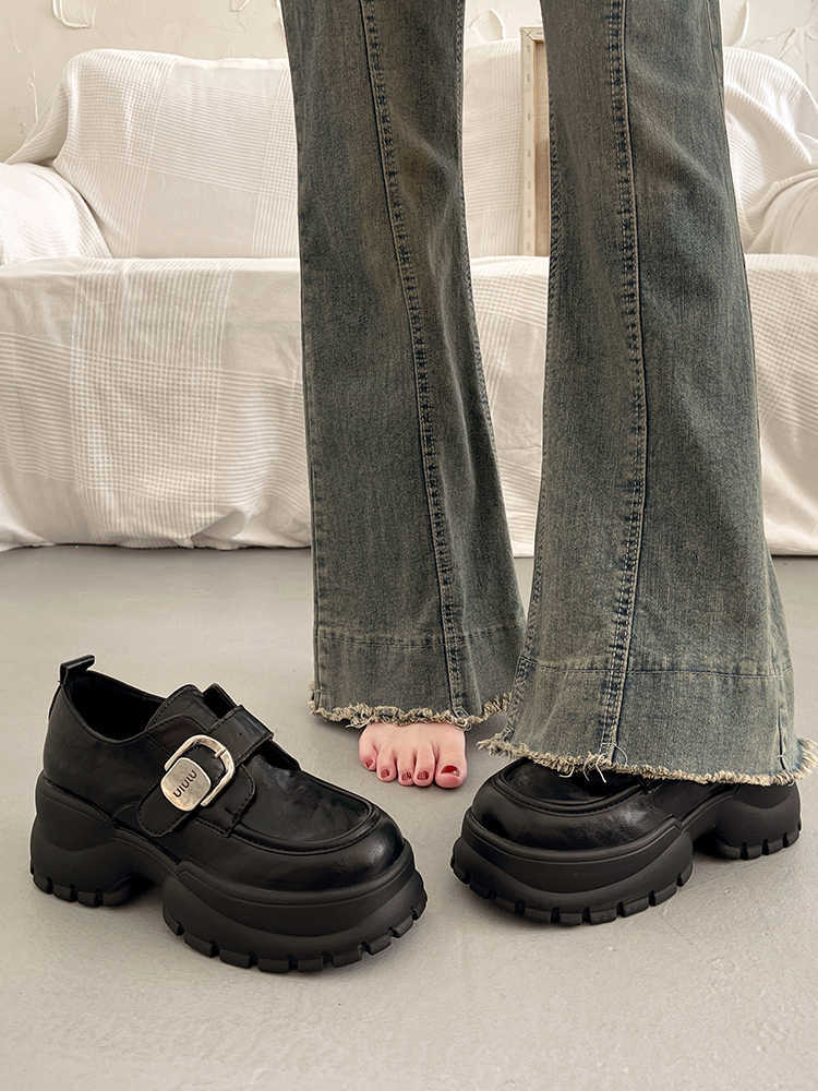 Loafers με Chunky Σόλα & Διακοσμητική Μεταλλική Αγκράφα