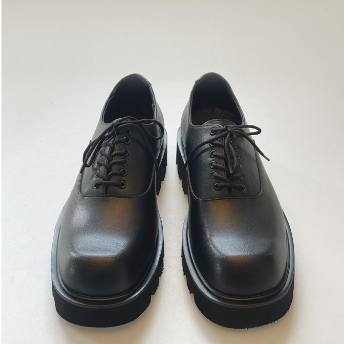 Derby Παπούτσια με Chunky Σόλα & Minimal Σχεδιασμό