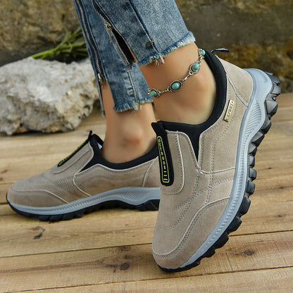 Slip-On Outdoor Παπούτσια με Τρακτερωτή Σόλα