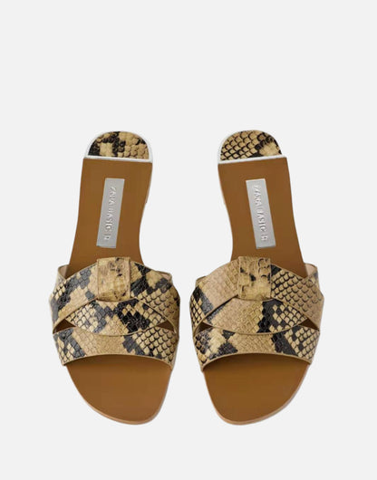 Κομψά Δερμάτινα Mules Flat με Διαχρονικό Σχεδιασμό