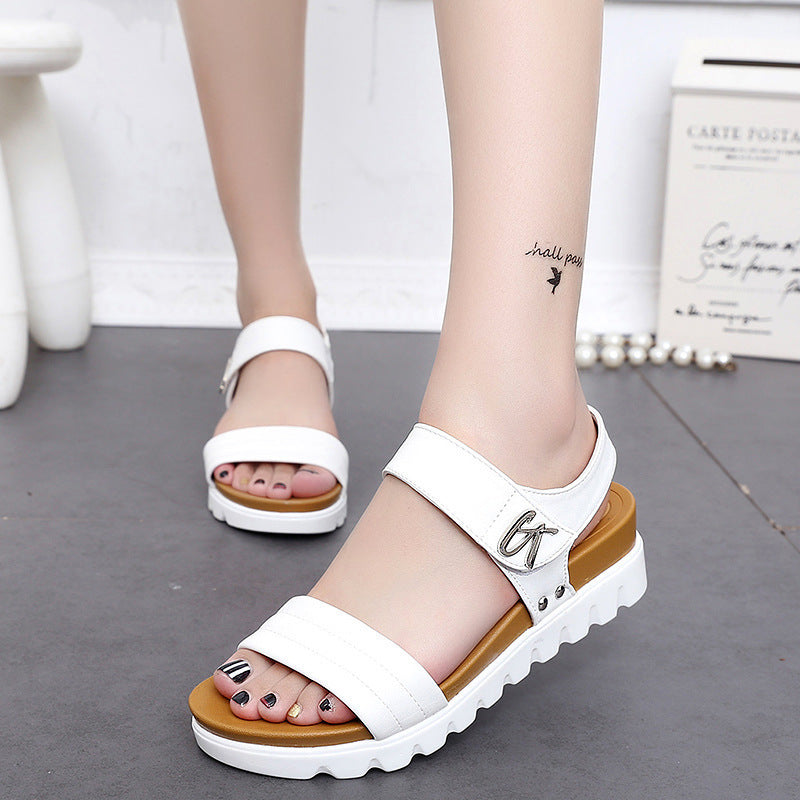 Flatform Σανδάλια με Μοντέρνο Σχέδιο & Ανάγλυφη Σόλα