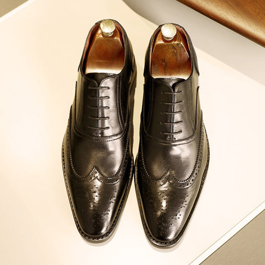 Ανδρικά Brogues με Καθαρές Γραμμές & Γυαλιστερό Φινίρισμα