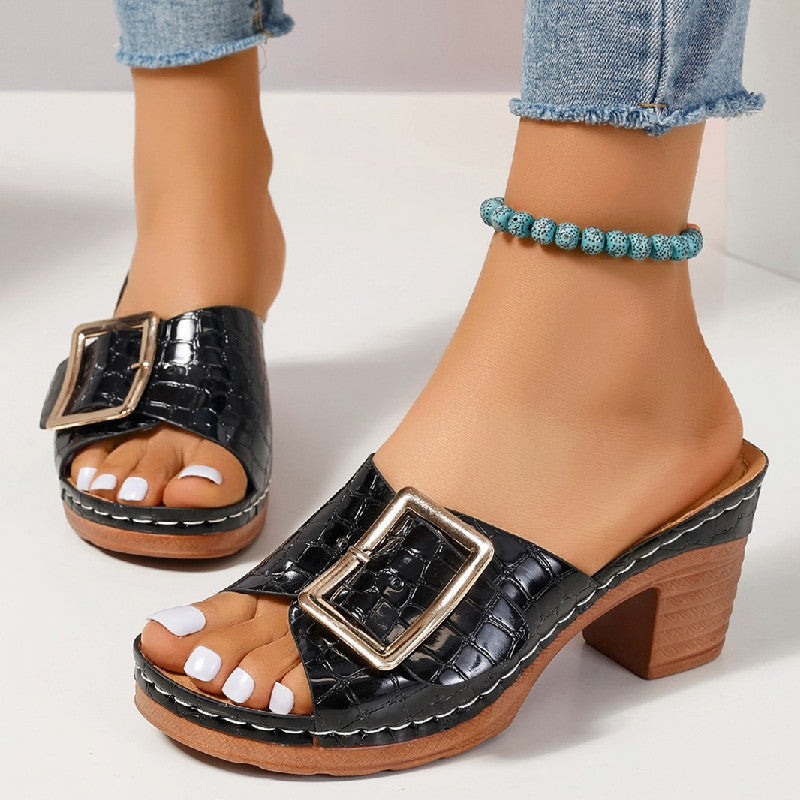 Mules με Χοντρό Τακούνι & Ανάγλυφη Αγκράφα