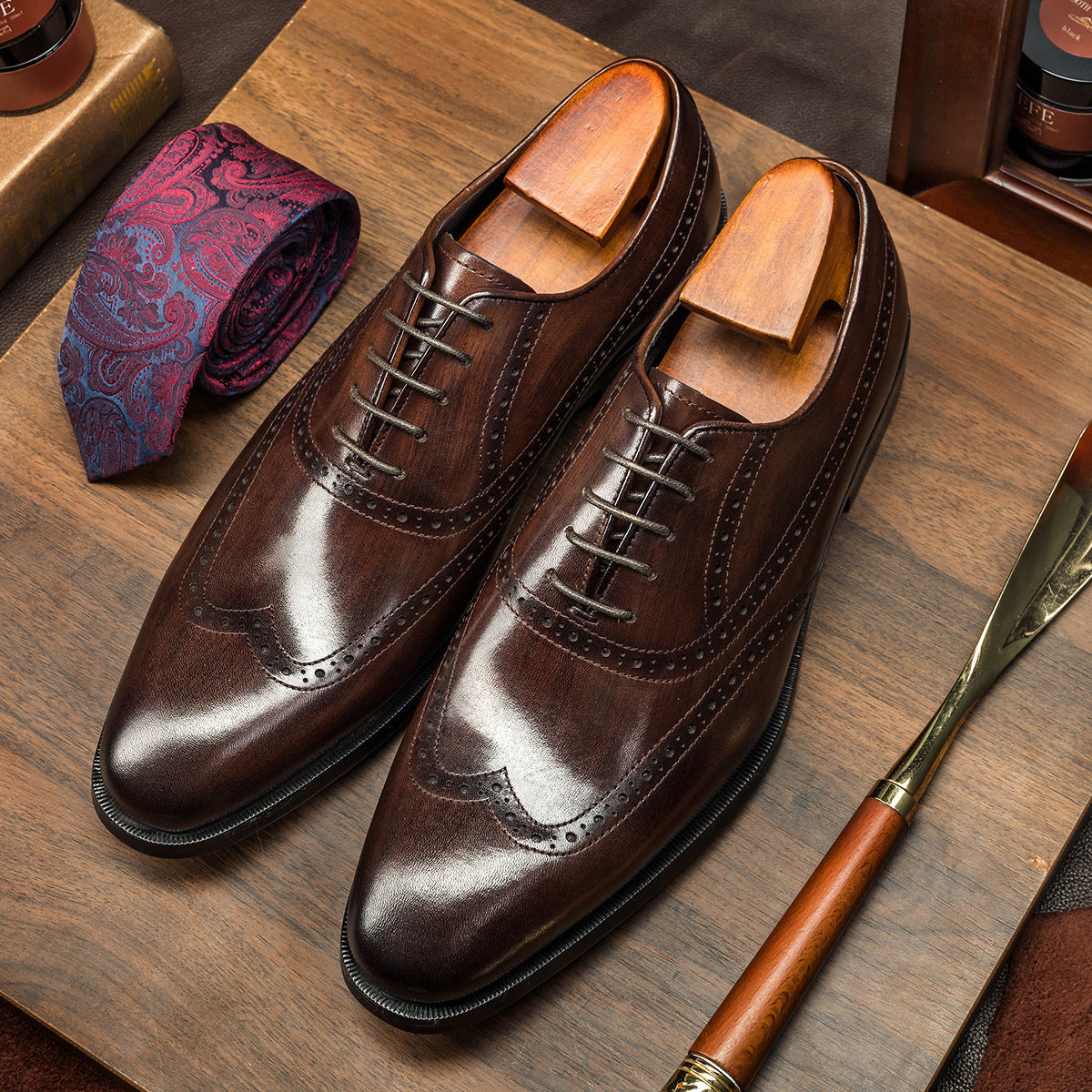 Brogues Με Κλασική Καμπύλη & Στιλπνό Φινίρισμα