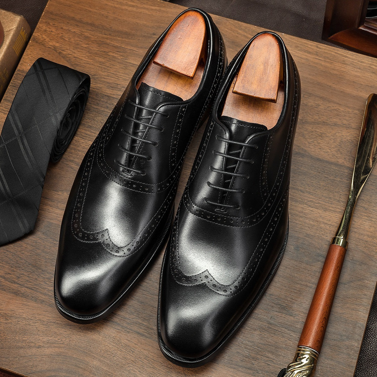 Brogues Με Κλασική Καμπύλη & Στιλπνό Φινίρισμα