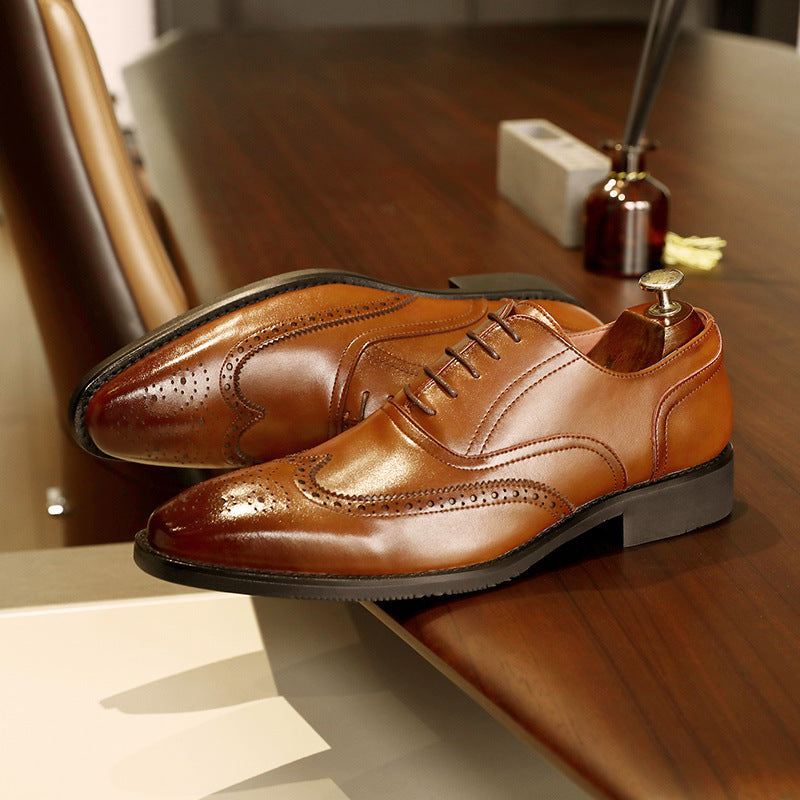Ανδρικά Brogues με Καθαρές Γραμμές & Γυαλιστερό Φινίρισμα