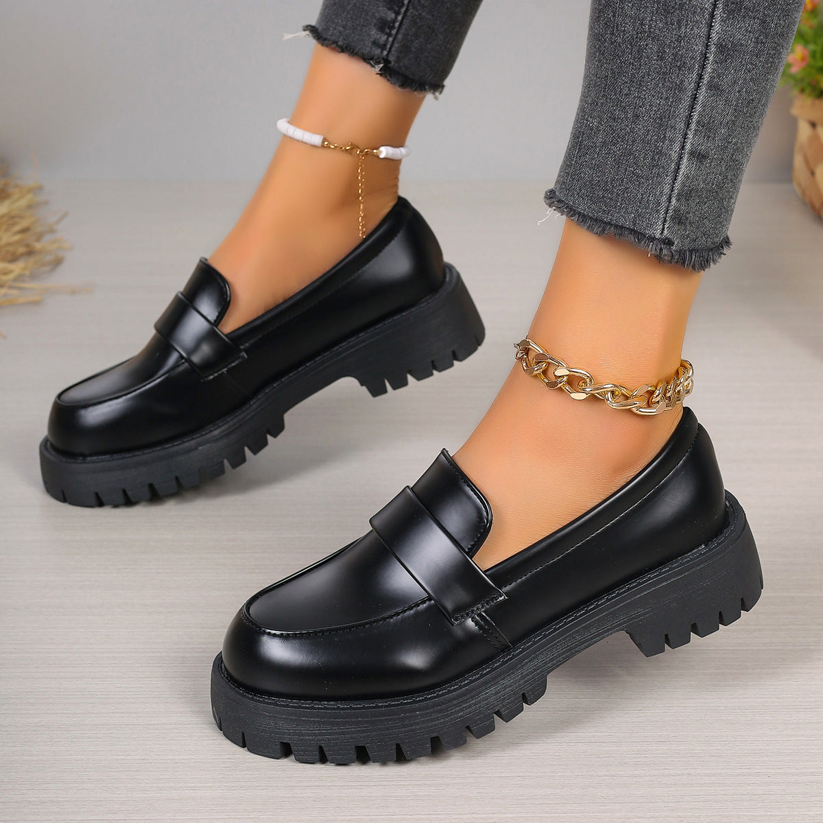 Loafers με Chunky Σόλα & Minimal Σχεδιασμό