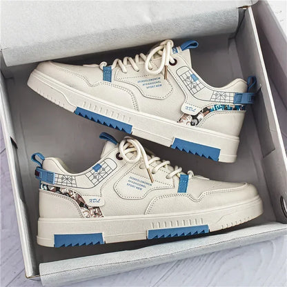 Γυναικεία Sneakers με Τυπωμένες Λεπτομέρειες & Μπλε Αντίθεση