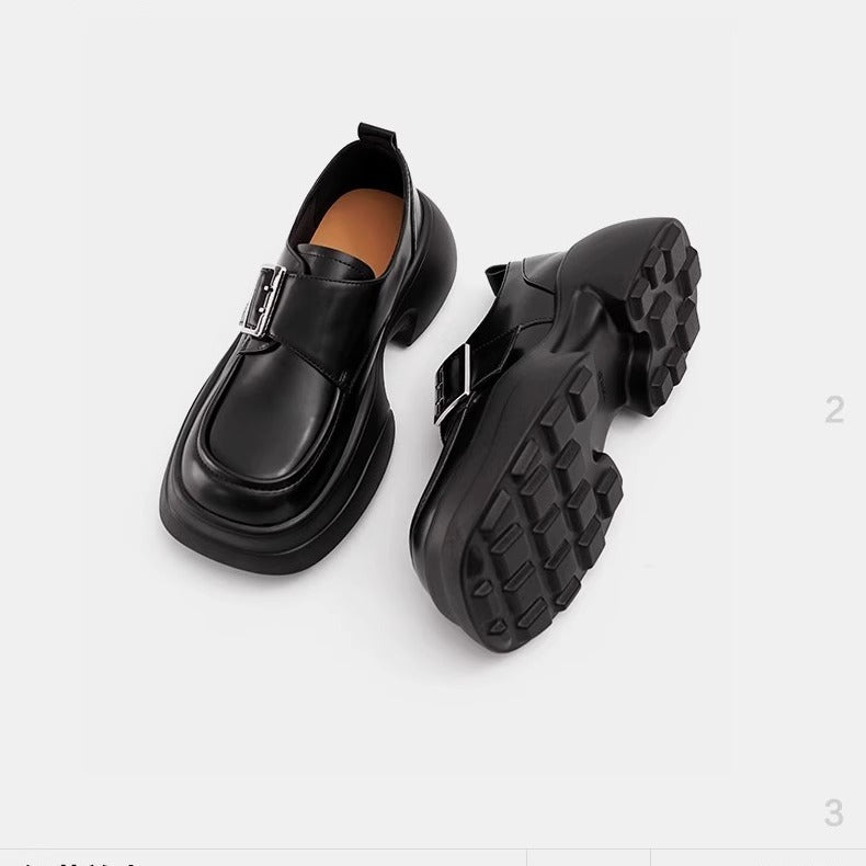 Loafers με Chunky Σόλα & Μοντέρνο Σχέδιο Slip-On