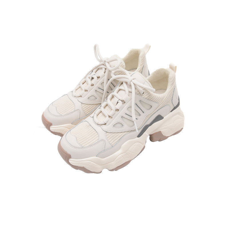 Γυναικεία Sneakers με Chunky Σόλα & Διακριτικές Λεπτομέρειες