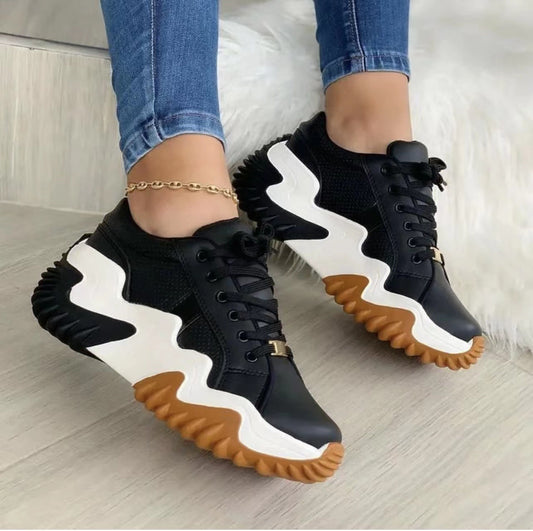Γυναικεία Chunky Sneakers με Οδοντωτή Σόλα