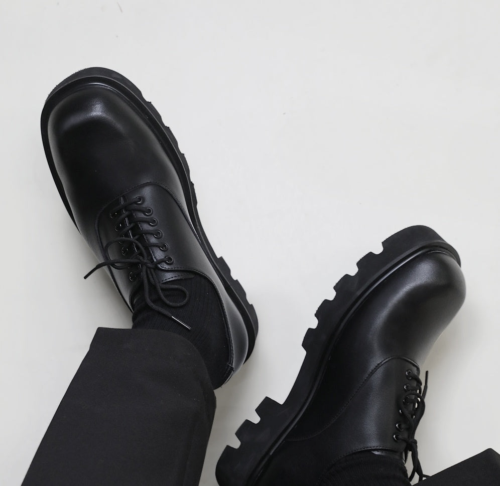 Derby Παπούτσια με Chunky Σόλα & Minimal Σχεδιασμό