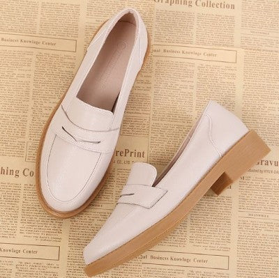 Loafers με Τακούνι & Minimal Διακόσμηση