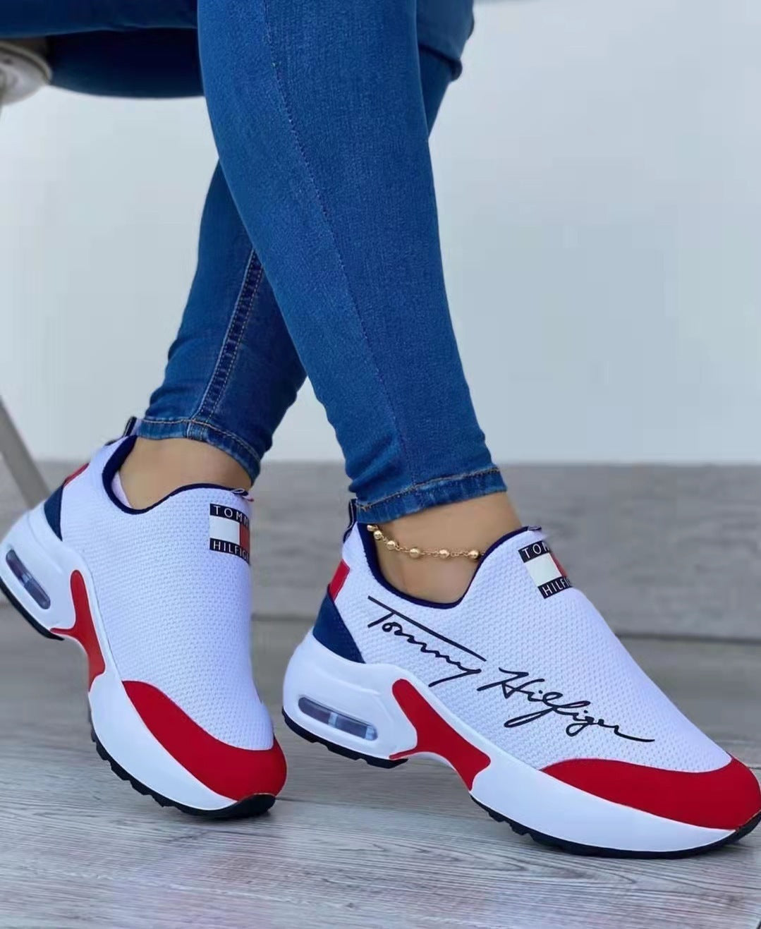 Γυναικεία Slip-On Παπούτσια με Αερόσολα & Σχέδιο Tommy Hilfiger