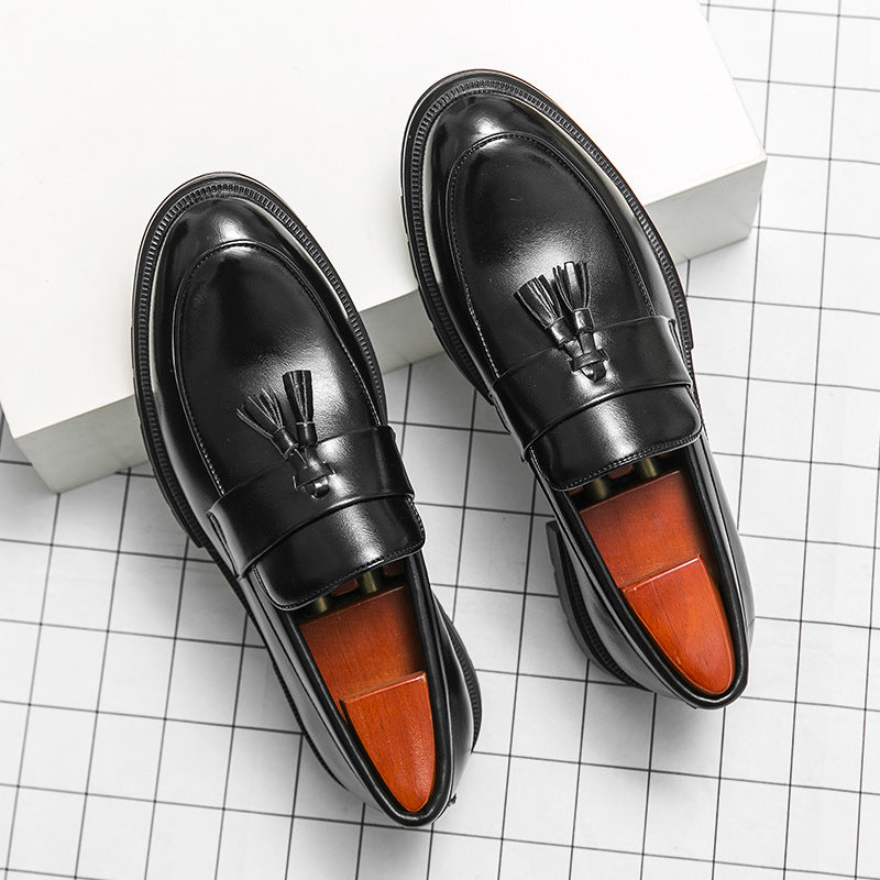 Κλασικά Δερμάτινα Loafers με Διακοσμητικές Φούντες & Αντιολισθητική Σόλα