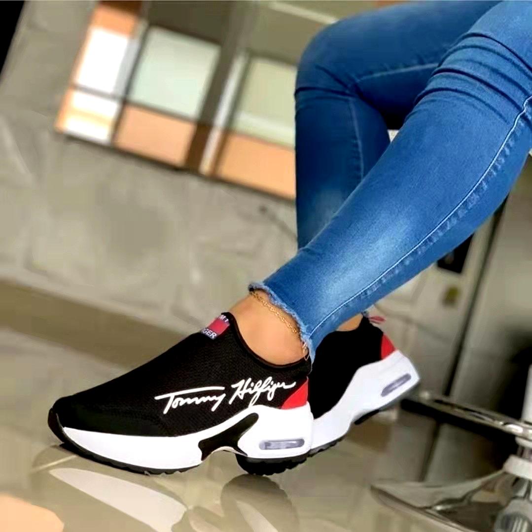Γυναικεία Slip-On Παπούτσια με Αερόσολα & Σχέδιο Tommy Hilfiger